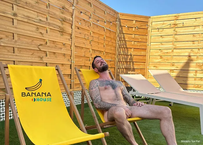 Banana Gay House - Only Men